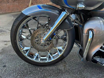 2022 Harley-Davidson 23" Fat Tire Road Glide Limited