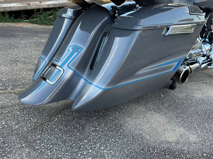 2022 Harley-Davidson 23" Fat Tire Road Glide Limited