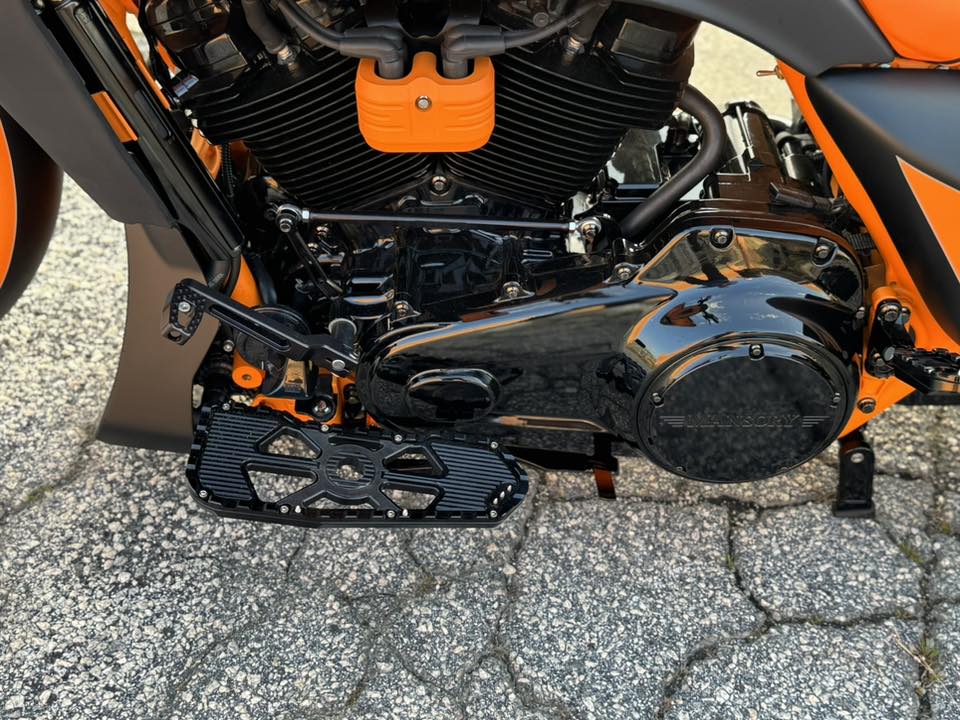 2025 Harley-Davidson Luxury 26” Road Glide