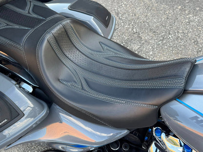 2022 Harley-Davidson 23" Fat Tire Road Glide Limited