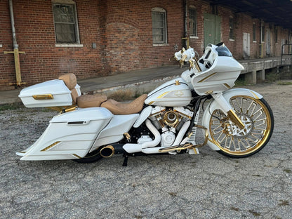 2021 Harley-Davidson 24K Gold 26" Road Glide