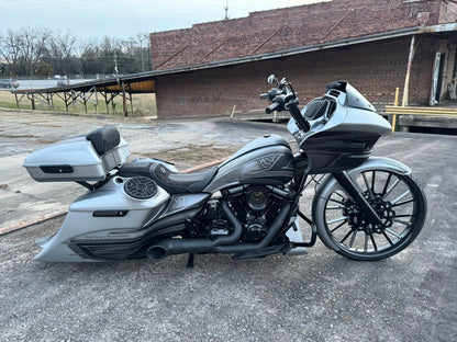 2025 Harley-Davidson Luxury 26" Road Glide