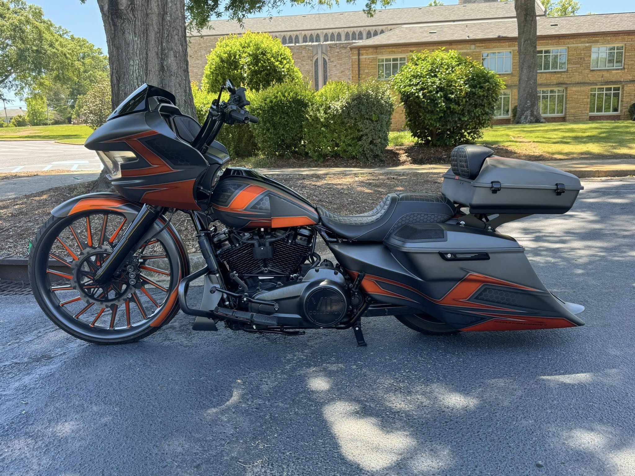 2024 Harley-Davidson Luxury 26" Road Glide