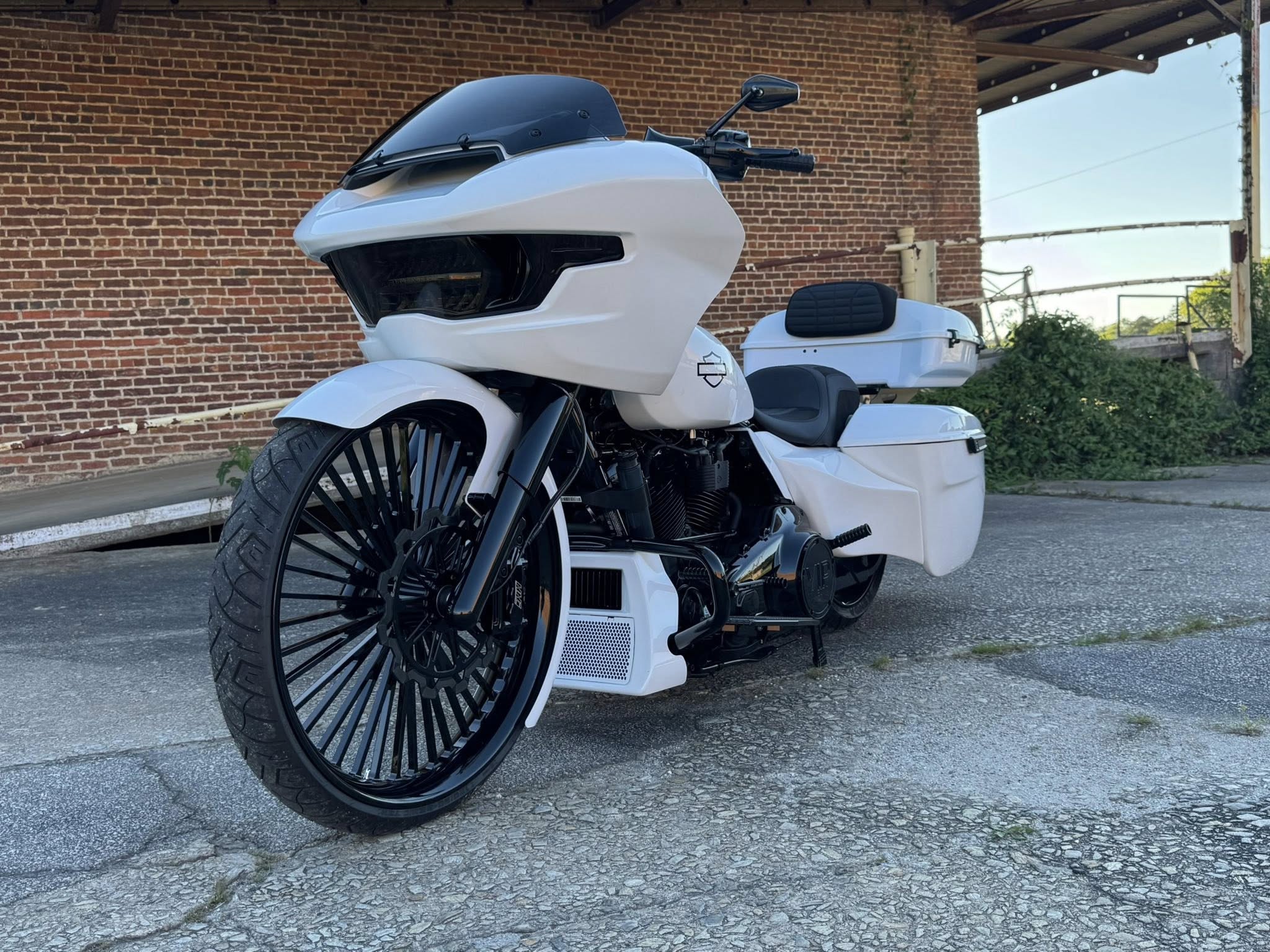 2025 Harley-Davidson Luxury 26" Road Glide