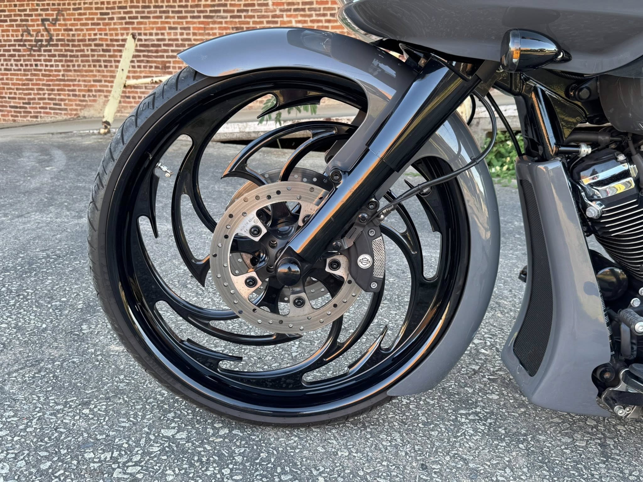 2022 Harley-Davidson 26" Custom Road Glide
