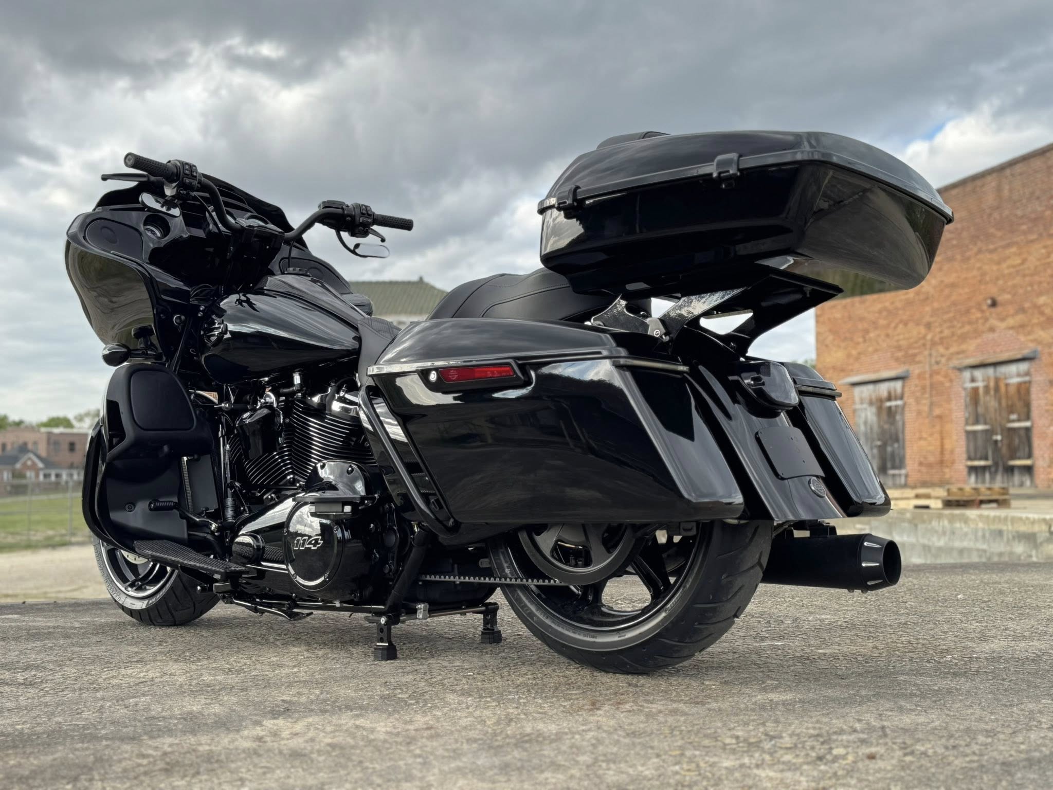 2024 Harley-Davidson Road Glide Limited Fat Tire Custom