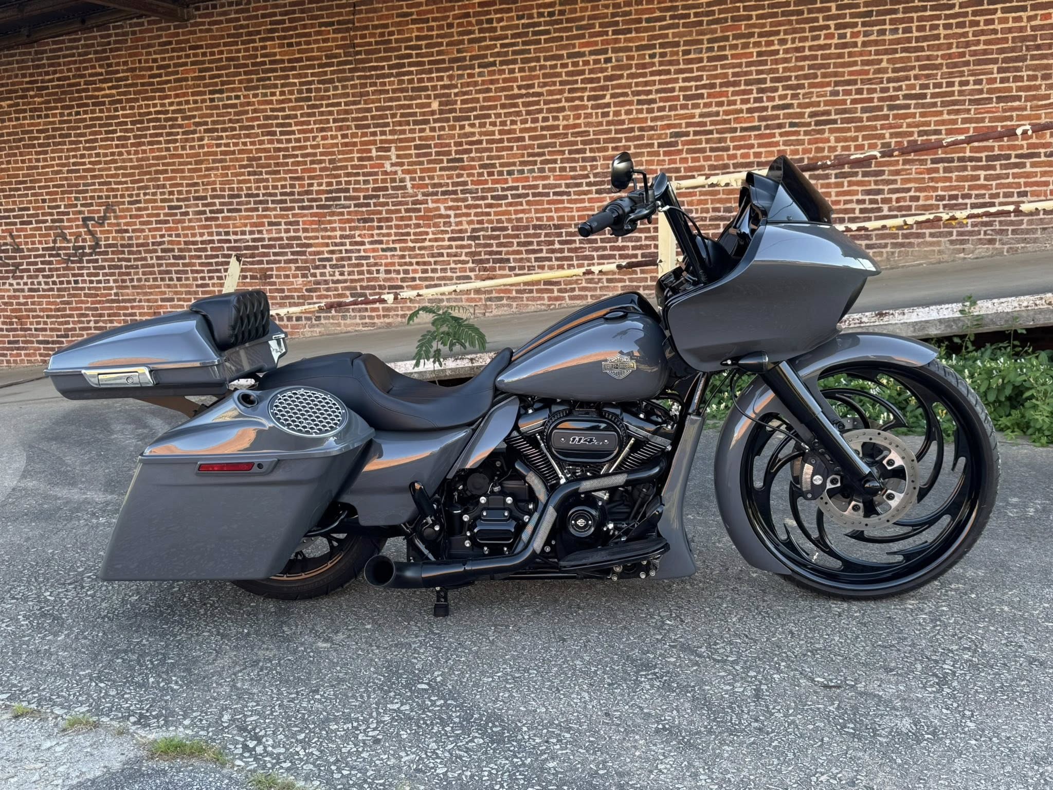 2022 Harley-Davidson 26" Custom Road Glide