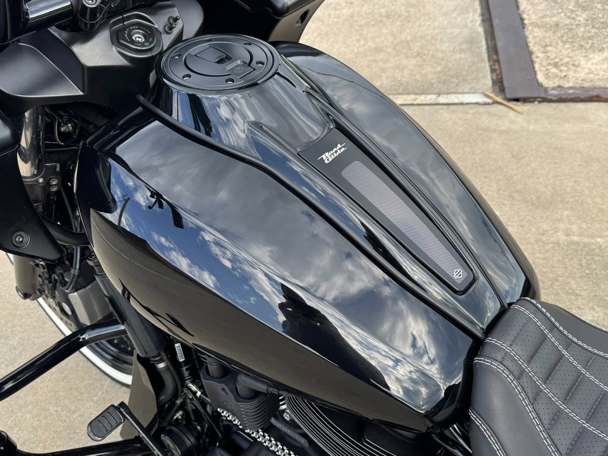 2025 Harley-Davidson Custom Road Glide