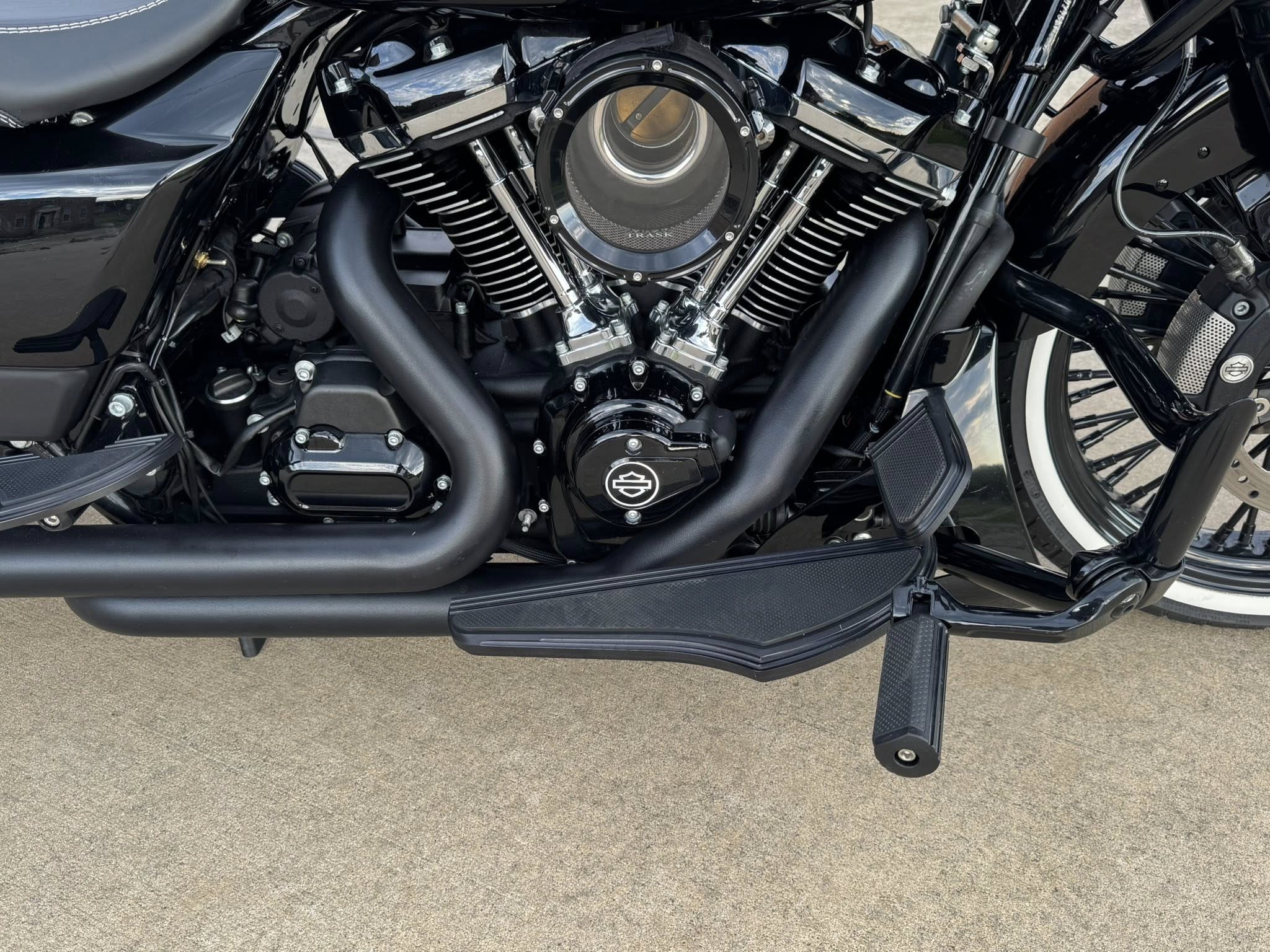 2025 Harley-Davidson Custom Road Glide