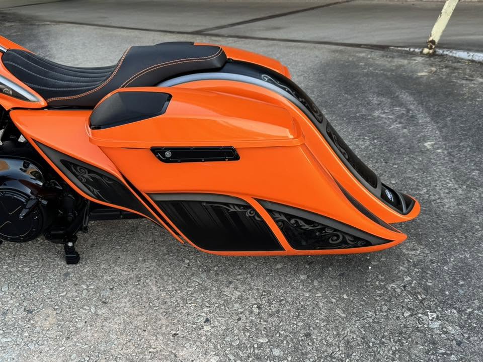 2017 Harley-Davidson 30" Custom Street Glide