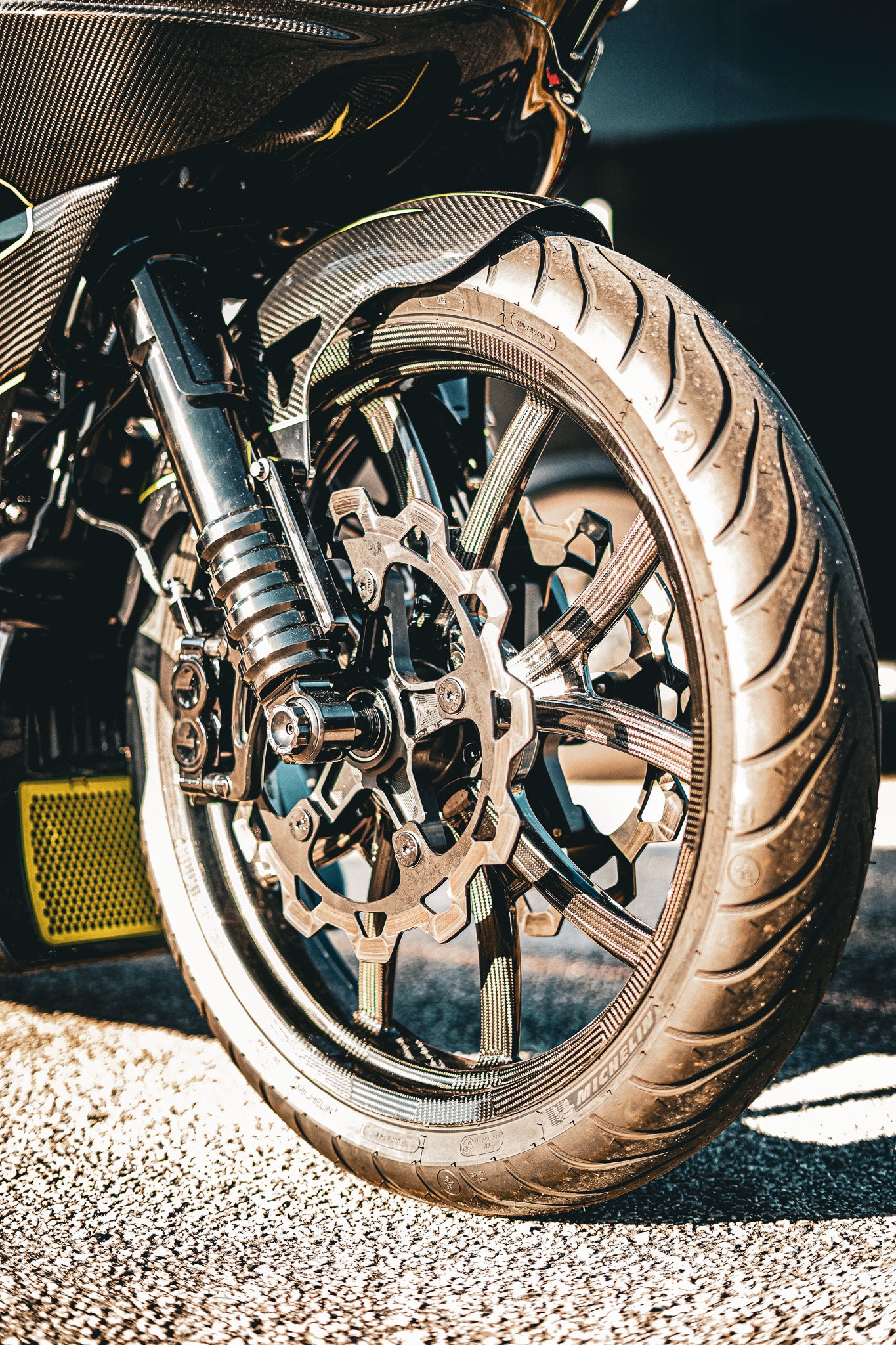 2025 Road Glide Hybrid - Carbon Fiber Edition