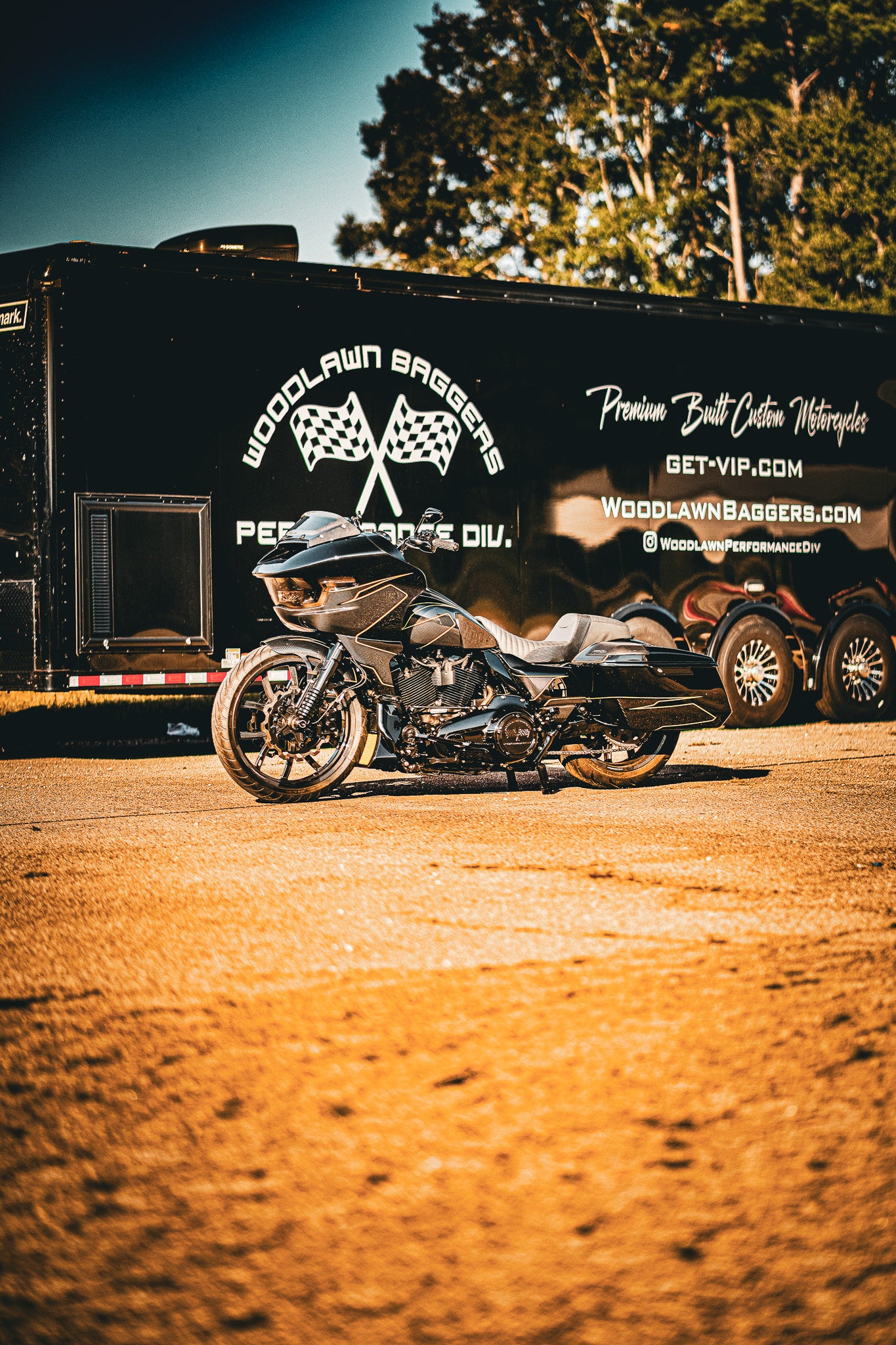 2025 Road Glide Hybrid - Carbon Fiber Edition