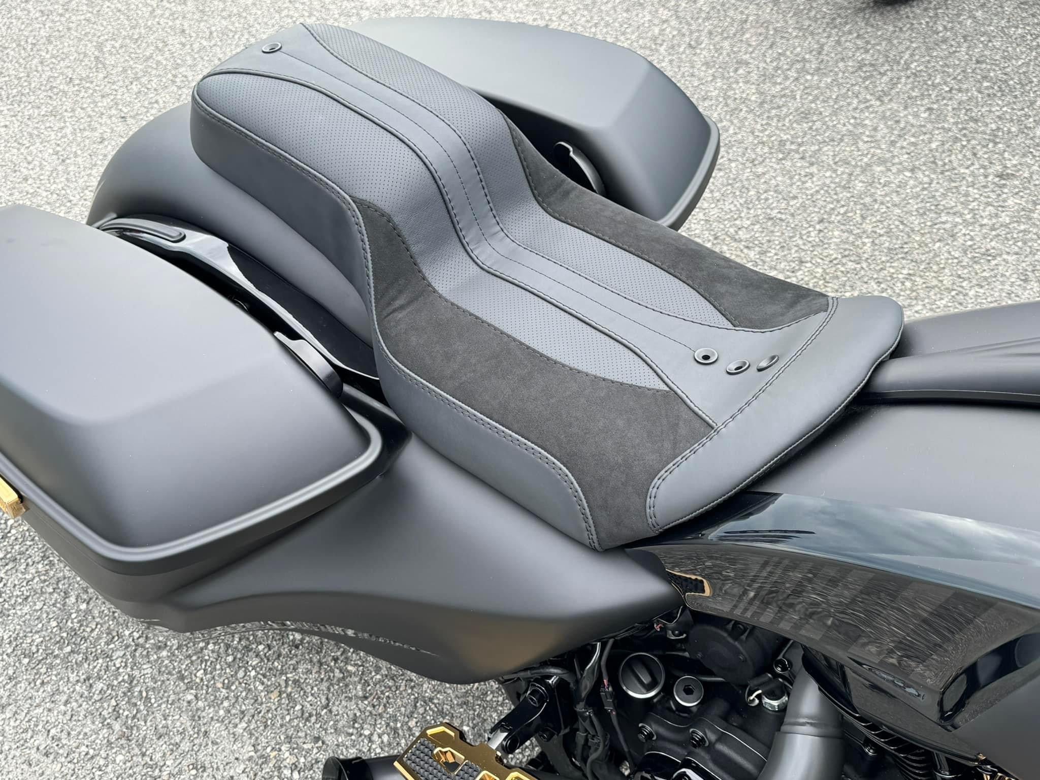 2023 26” VIP Road Glide